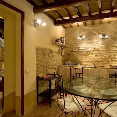 L'Arco Romanico Montefalco Buitenkant foto