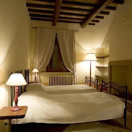 L'Arco Romanico Montefalco Buitenkant foto