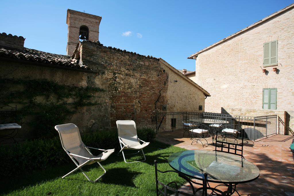 L'arco Romanico * Montefalco
